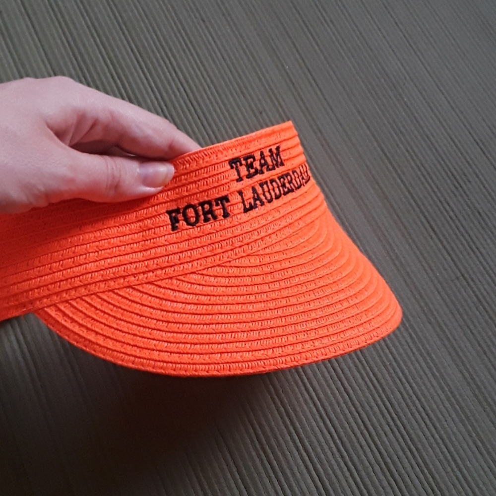 Adjustable visor - Picture 5 of 5